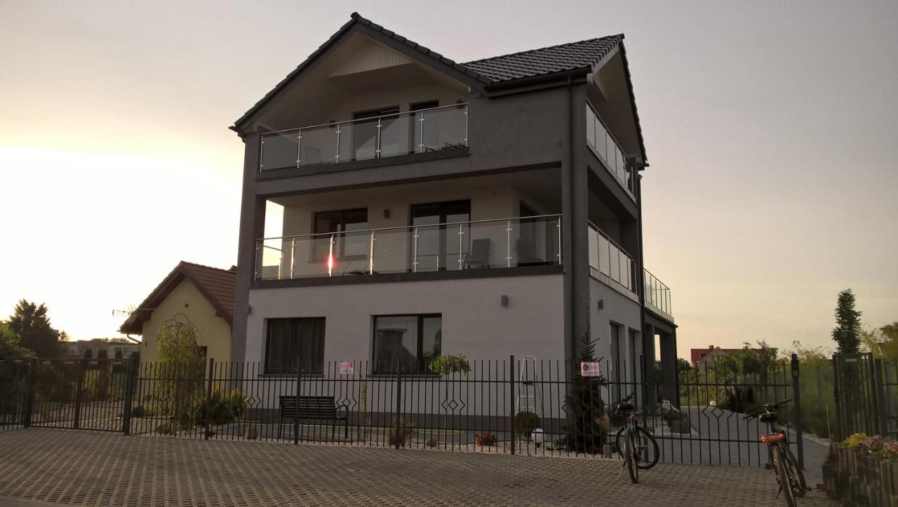 Willa Dobrylko II -Apartamenty Rewa Exteriér fotografie